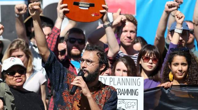 Jonathan Sri, Greens Councillor for The Gabba supports with free use of ratepayer- funded office for XR training meetings